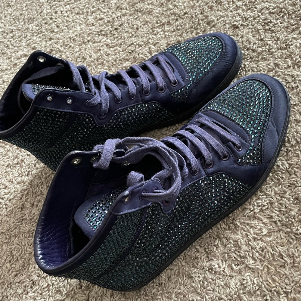 Men’s Authentic Gucci sneakers.